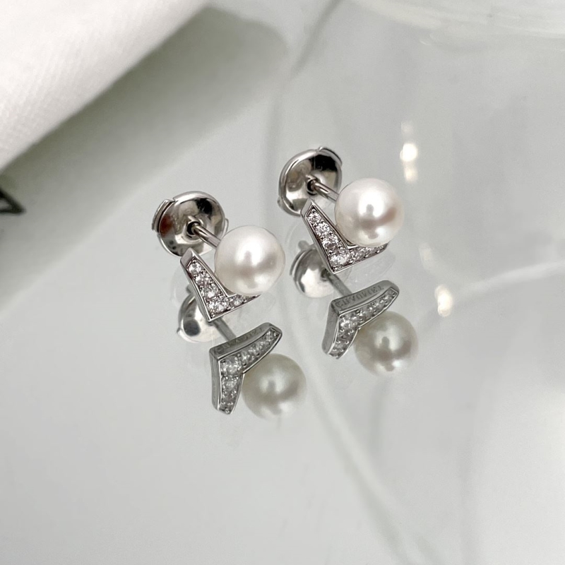 CHAUMET